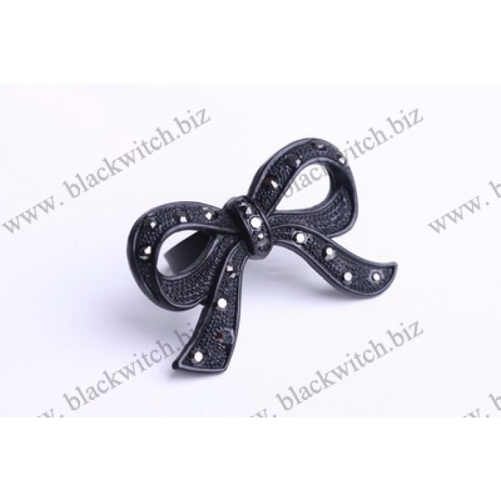 Ring black ribbon